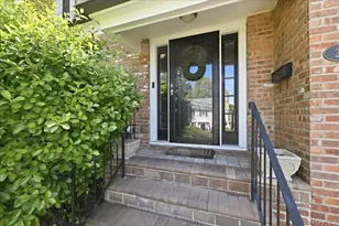 214 Nassau Ave, Munsey Park, NY 11030 - Photo 2