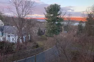 1 Scenic Dr, Hastings on Hudson, NY 10706 - Photo 32