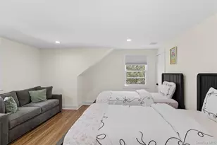 135 Pembroke Dr, East Hampton, NY 11937 - Photo 28