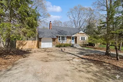 135 Pembroke Drive, East Hampton, NY 11937 - Photo 1