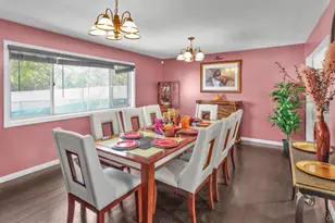 27 Camp Dr, Selden, NY 11784 - Photo 12