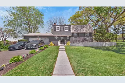 27 Camp Drive, Selden, NY 11784 - Photo 2