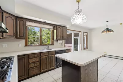 94 Cove Road, Oyster Bay, NY 11771 - Photo 14