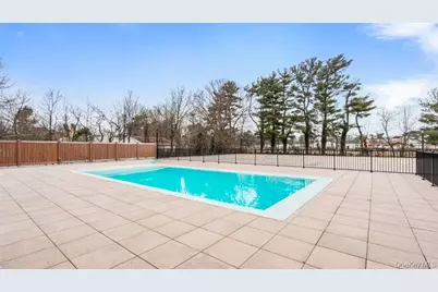 175 Maple Avenue #4I, Westbury, NY 11590 - Photo 28