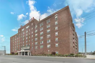 370 W Broadway, Long Beach, NY 11561 - Photo 2