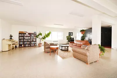 370 W Broadway #4Y, Long Beach, NY 11561 - Photo 24