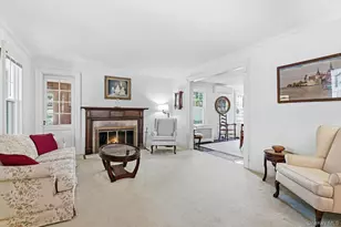 24 Grandview Ave, White Plains, NY 10605 - Photo 4