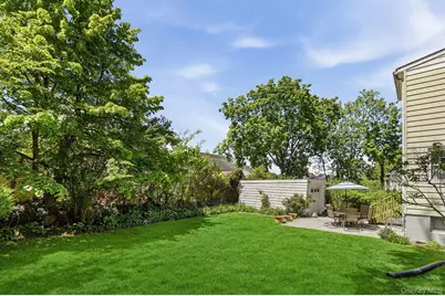 24 Grandview Avenue, White Plains, NY 10605 - Photo 28