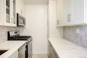 77-34 113th St, Forest Hills, NY 11375 - Photo 18