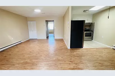 395 Woodbridge Drive #395E, Ridge, NY 11961 - Photo 8