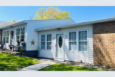 395 Woodbridge Drive #395E, Ridge, NY 11961 - Photo 2