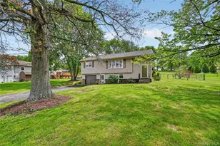 31 Monarch Dr, Newburgh, NY 12550 - Photo 2