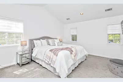 1 Plantation Drive, Hauppauge, NY 11788 - Photo 24