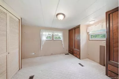 88 W Peenpack Trail, Sparrow Bush, NY 12780 - Photo 24
