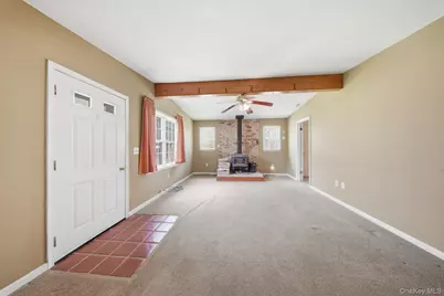 88 W Peenpack Trail, Sparrow Bush, NY 12780 - Photo 16