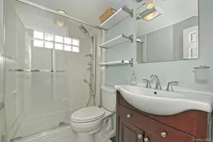 17 Ring Ln, Levittown, NY 11756 - Photo 22