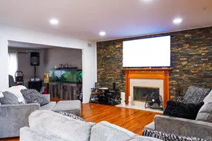 65 Williams Ave, Amityville, NY 11701 - Photo 4