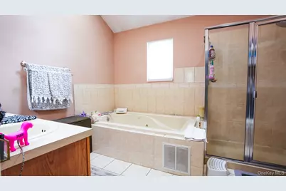 65 Williams Avenue, Amityville, NY 11701 - Photo 22