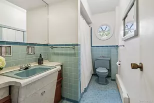 1055 Mamaroneck Ave, White Plains, NY 10605 - Photo 16