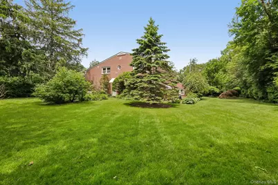 1055 Mamaroneck Avenue, White Plains, NY 10605 - Photo 4