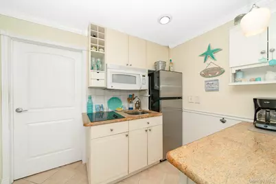 50 Rampasture Road #6, Hampton Bays, NY 11946 - Photo 34