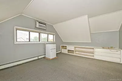 16 Springtime Lane E, Levittown, NY 11756 - Photo 16