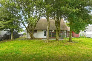 16 Springtime Ln E, Levittown, NY 11756 - Photo 22