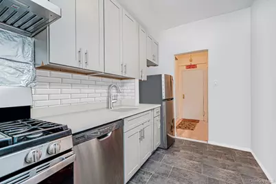 79 O Avenue #B2, Brooklyn, NY 11204 - Photo 2