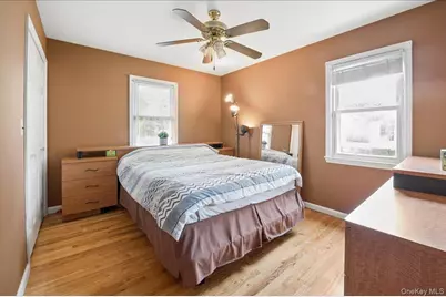1 Allen Place, Bronxville, NY 10708 - Photo 14