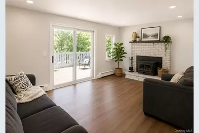 12 Lynn Street, Nanuet, NY 10954 - Photo 2