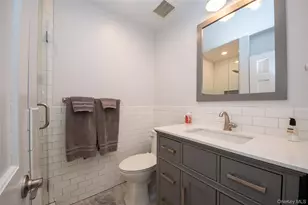 639 E Broadway, Long Beach, NY 11561 - Photo 12