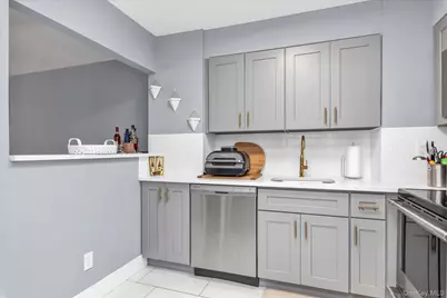 360 Shore Road #2C, Long Beach, NY 11561 - Photo 4