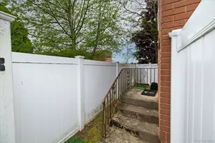 33 Althouse Ave, East Rockaway, NY 11518 - Photo 18