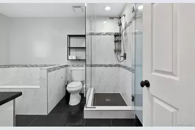 241-31 Oak Park Drive #51C, Douglaston, NY 11362 - Photo 26