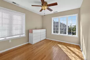 241-31 Oak Park Dr, Douglaston, NY 11362 - Photo 14