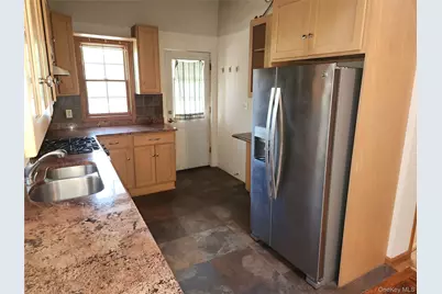 839 Fullerton Avenue, Uniondale, NY 11553 - Photo 8