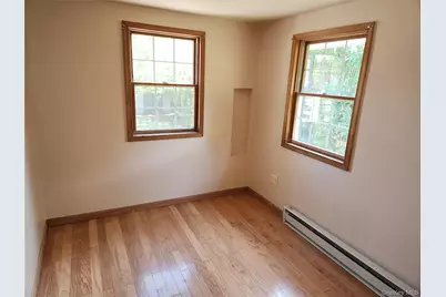 839 Fullerton Avenue, Uniondale, NY 11553 - Photo 10