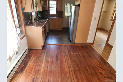 839 Fullerton Avenue, Uniondale, NY 11553 - Photo 6
