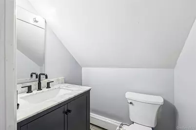 22 Shelter Lane, Levittown, NY 11756 - Photo 12
