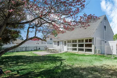 71 Chimney Lane, Levittown, NY 11756 - Photo 2