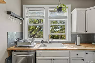 70-03 37th Avenue, Jackson Heights, NY 11372 - Photo 20