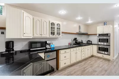 70-03 37th Avenue, Jackson Heights, NY 11372 - Photo 28