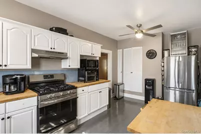 70-03 37th Avenue, Jackson Heights, NY 11372 - Photo 22