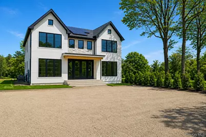 14 Ridge Road, Southampton, NY 11968 - Photo 2