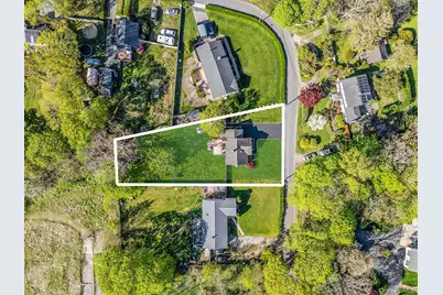 66 Hedges Road, Patchogue, NY 11772 - Photo 4