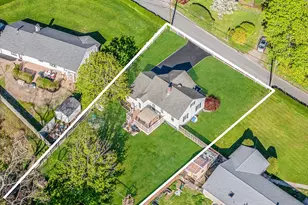 66 Hedges Rd, Patchogue, NY 11772 - Photo 6