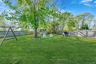 66 Hedges Rd, Patchogue, NY 11772 - Photo 14