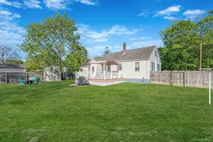 66 Hedges Rd, Patchogue, NY 11772 - Photo 12