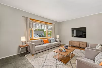 142 Elkton Lane, North Babylon, NY 11703 - Photo 6