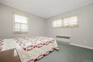 142 Elkton Ln, North Babylon, NY 11703 - Photo 14